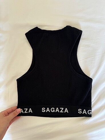 Sagaza büstiye