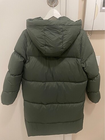 11-12 Yaş Beden ZARA 11/12 yaş kız çocuk kuş tüyü uzun mont