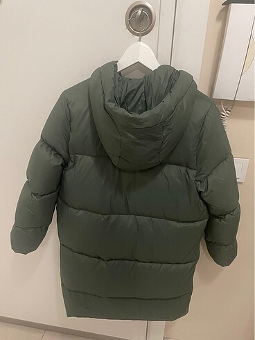 11-12 Yaş Beden haki Renk ZARA 11/12 yaş kız çocuk kuş tüyü uzun mont