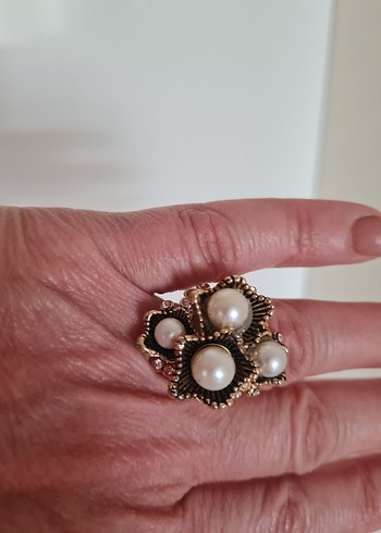 9x9 Hediye Kutusu | Küpe + İncili Yüzük  Sabun + Kuru Çiçek - Görsel 6