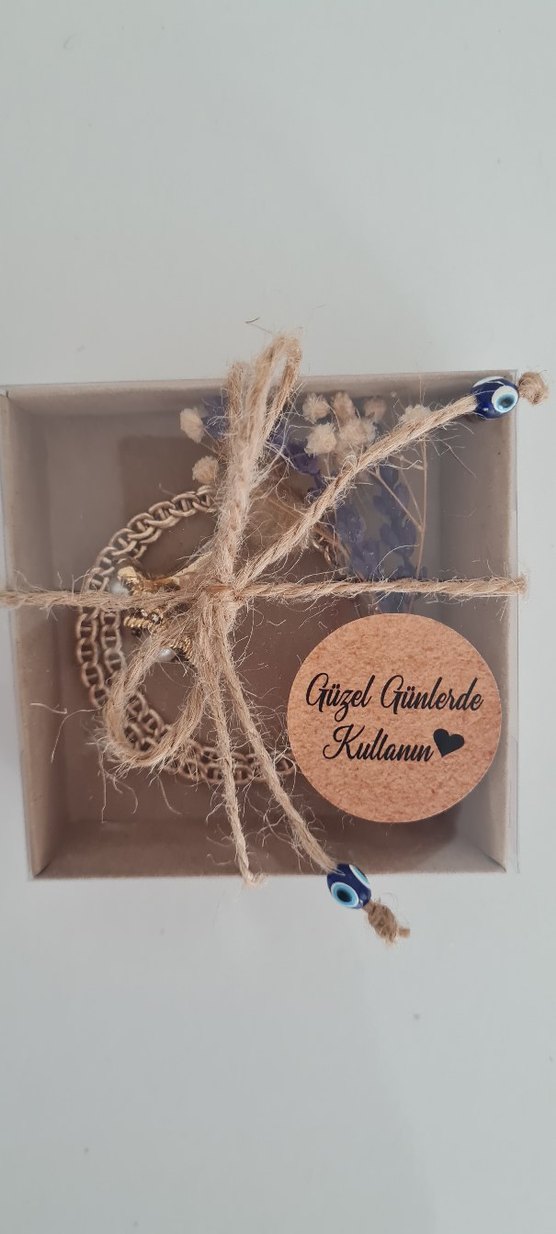 9x9 Hediye Kutusu | Küpe + İncili Yüzük  Sabun + Kuru Çiçek - Görsel 2