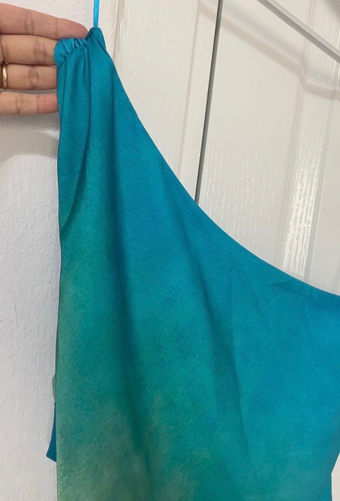 Zara viral sırt dekolteli  elbise - Görsel 3