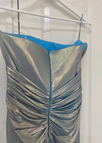 Gold&mavi Renk Uzun Drapeli Straplez Abiye Elbise - Görsel 8