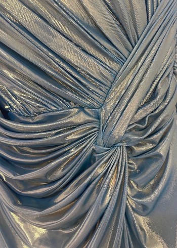 Gold&mavi Renk Uzun Drapeli Straplez Abiye Elbise - Görsel 5