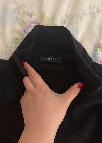 Düğmeli Siyah V Yakalı Kadın Bluz - Görsel 2