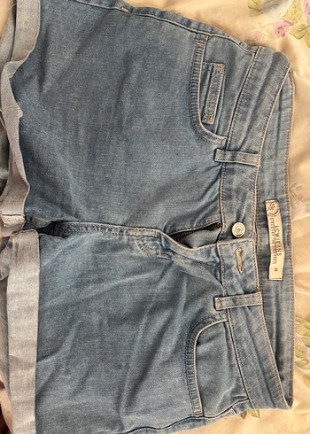 Düğmeli Mavi Mini Kot Şort - Görsel 2