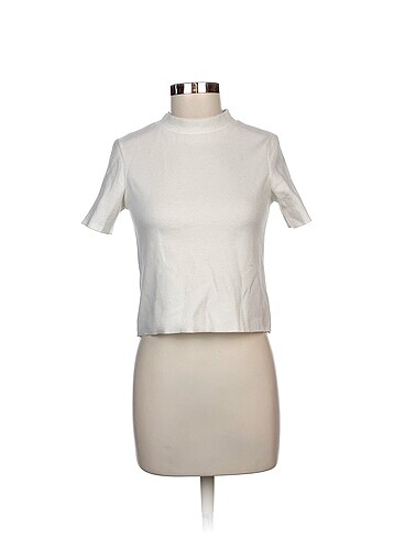Zara Bluz %70 İndirimli.