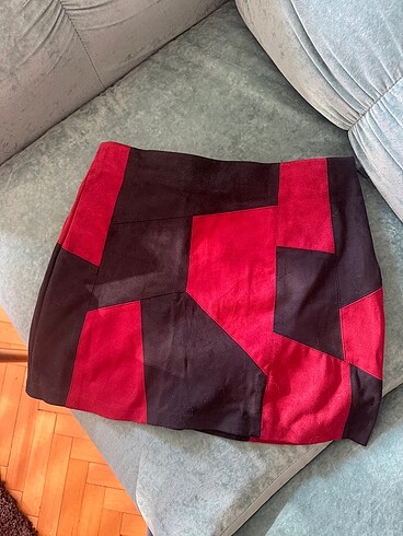 Zara Zara süet bordo&siyah etek