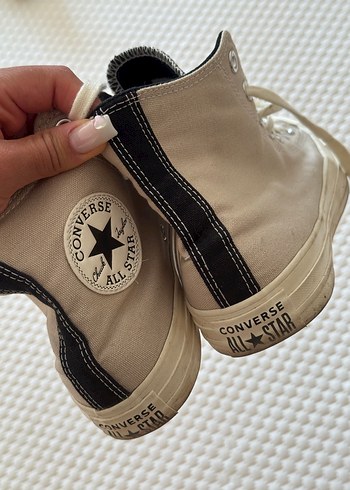 38 Beden beyaz Renk Converse Kadın Beyaz Yılan Desenli Spor Ayakkabı