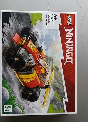 LEGO ninjago yarış arabası