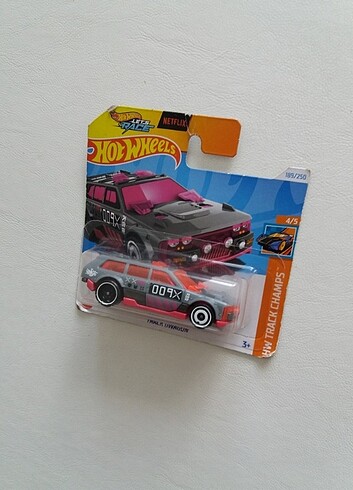 Hotwheels oyuncak araba