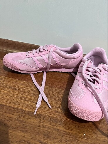 Adidas toz pembe spor ayakkabı