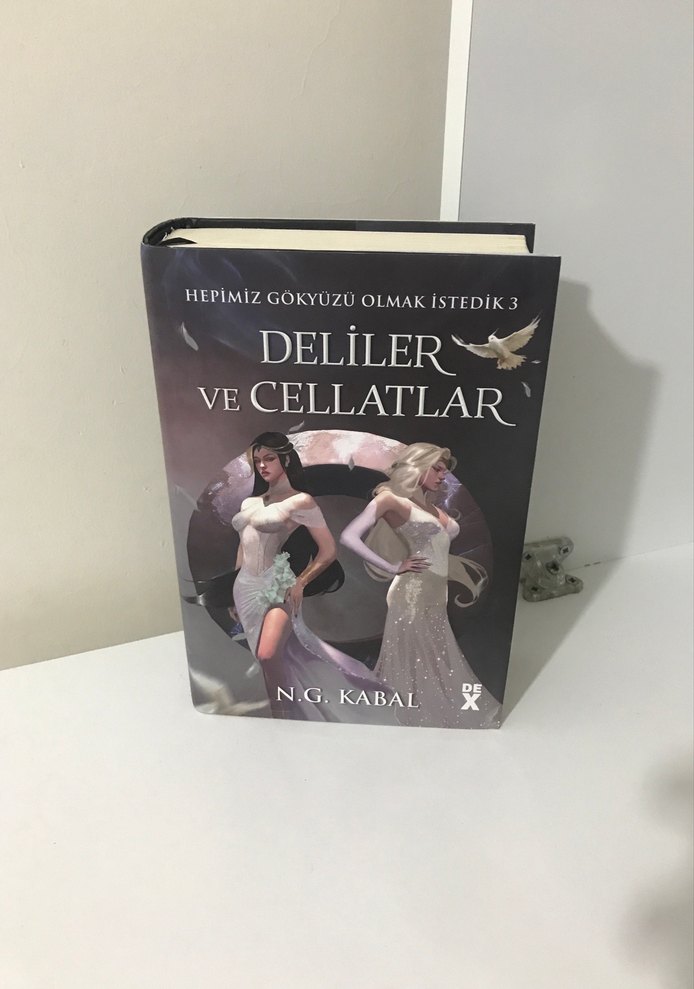 Deliler ve Cellatlar ile Efsaneler ve Velanetler Seti - Görsel 2