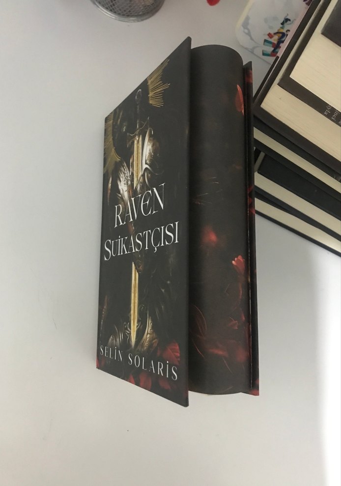 Raven Suikastçisi - Selin Solaris - Görsel 2