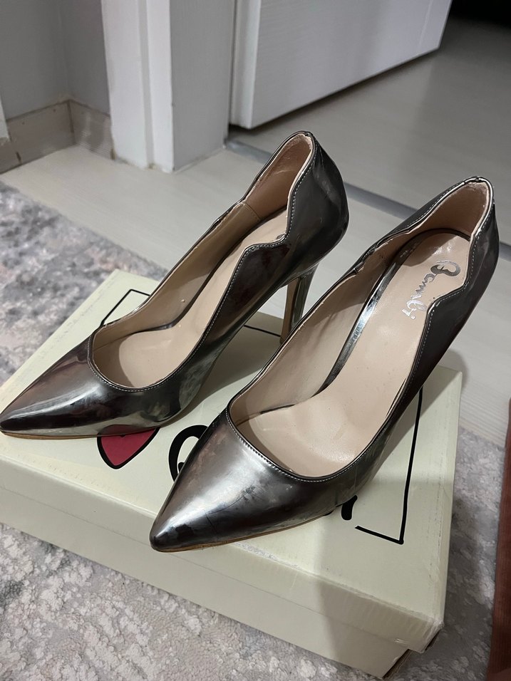 Kadın Gri Rugan Stiletto Ofis Ayakkabısı - Görsel 4