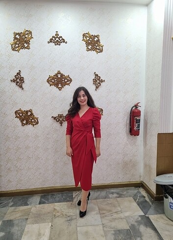 Kırmızı Şık Elbise