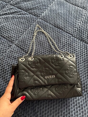 Guess çanta deformesiz