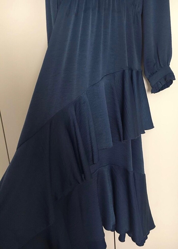 Parçalı Önü Fırfırlı Ayrobin Abiye - Görsel 4