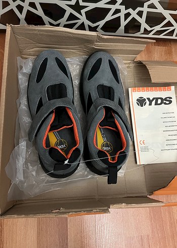 YDS SIFIR İŞ AYAKKABISI 42 numara - Görsel 3