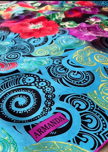 ARMANDA ÇOK DESENLİ İPEK EŞARP - Görsel 3