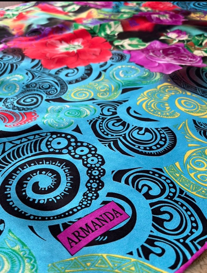 ARMANDA ÇOK DESENLİ İPEK EŞARP - Görsel 3