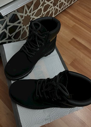 CATerpillar 37 numara siyah deri kadın bot - Görsel 2