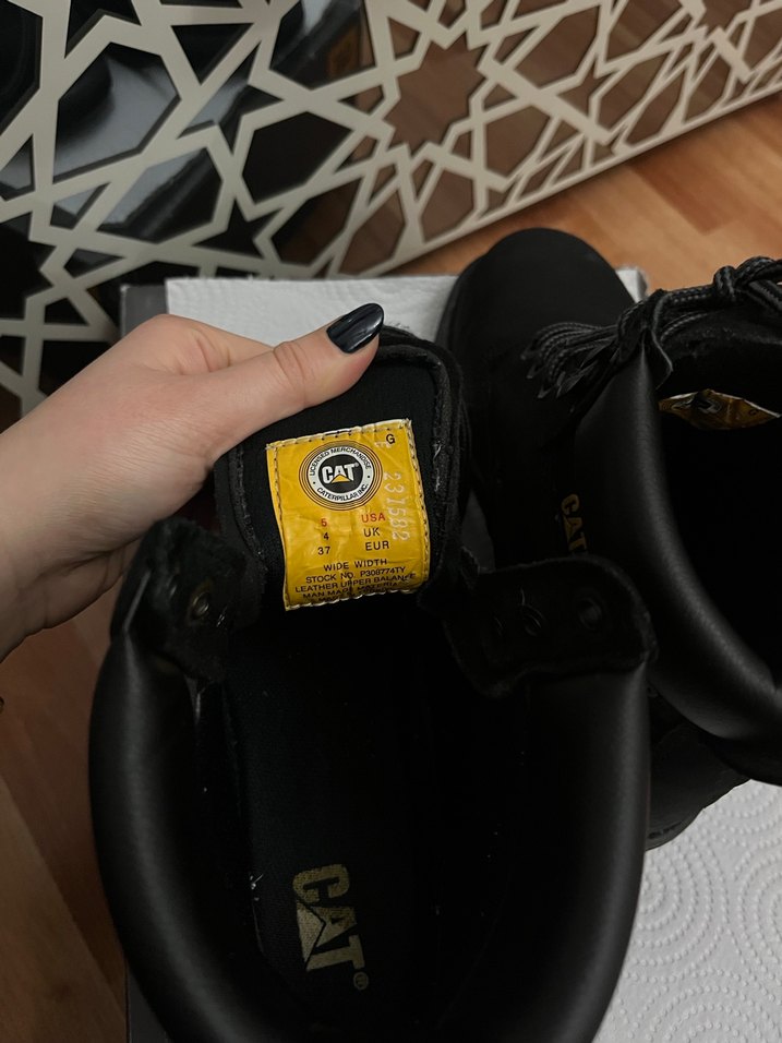 CATerpillar 37 numara siyah deri kadın bot - Görsel 4
