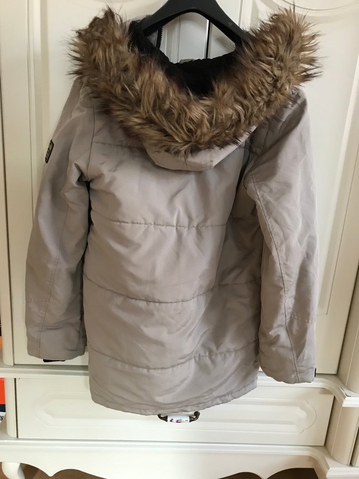 Erkek Çocuk Gri Kürklü Street Wear Mont - Görsel 4