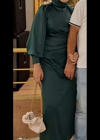 Yeşil Yanda Modelli Abiye