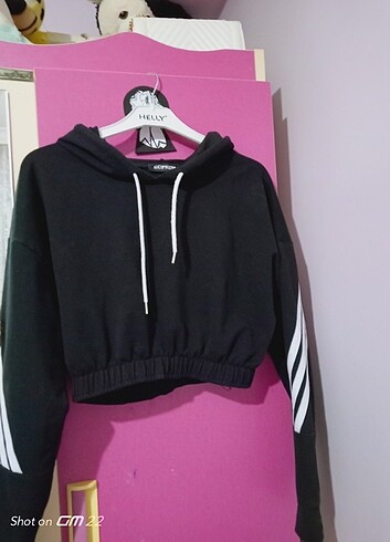 Adidas crop sweatshirt 