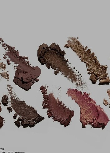 Beden Pat McGrath labs Motherships Divine Rose