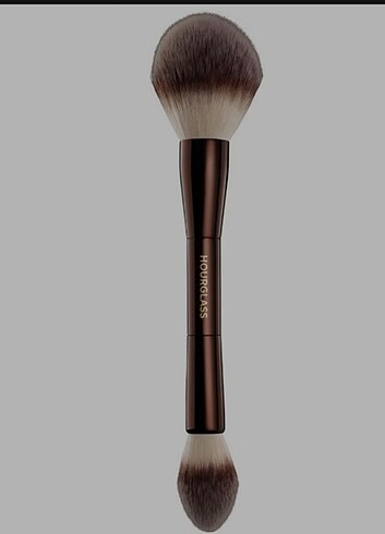 Hourglass veil powder brush 