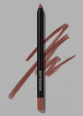Hourglass Shape &Sculp lip liner Flaunt2