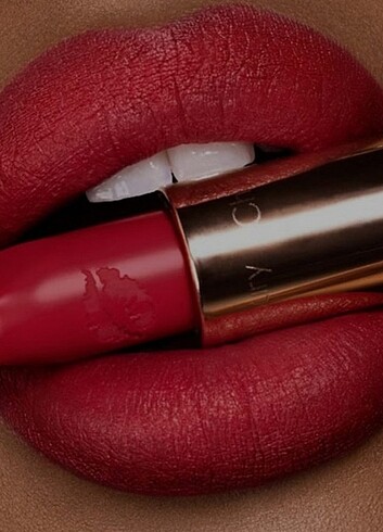 Diğer Charlotte Tilbury hot lips Karina's love