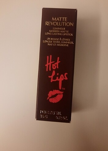  Beden pembe Renk Charlotte Tilbury hot lips Karina's love