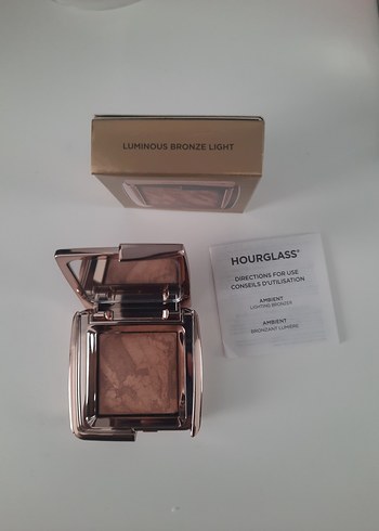 Hourglass Luminous Bronze Light Bronzer
