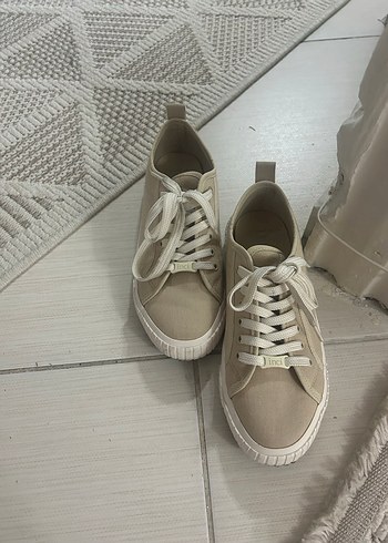inci Bej Minimalist Kadın Spor Ayakkabı
