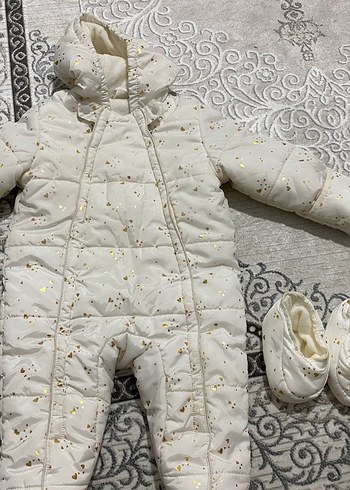 Beyaz Nakışlı Kürklü Bebek Kış Tulumu