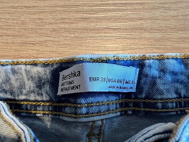 38 Beden Bershka Taslanmis Sort