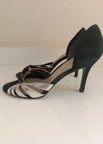 39,5 Beden Tokalı Siyah Gri Stiletto Topuklu Kadın Ayakkabı