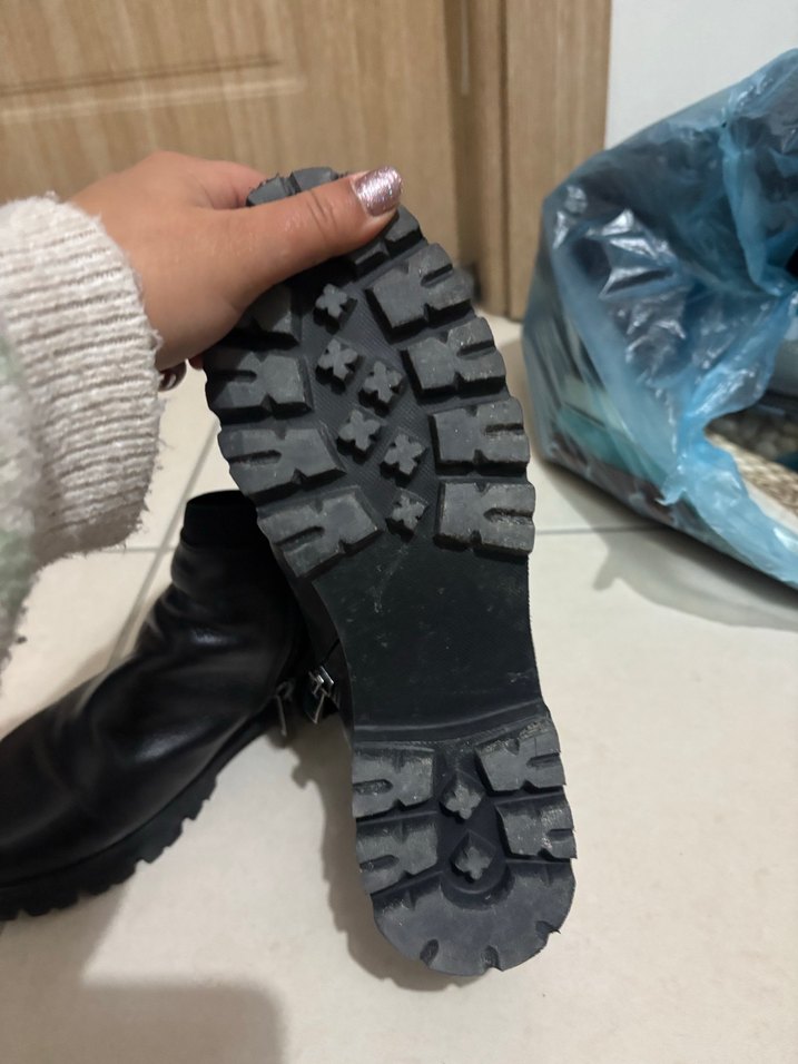 Siyah Yılan Desenli Dolgu Topuklu Kadın Stiletto — görsel 4/5