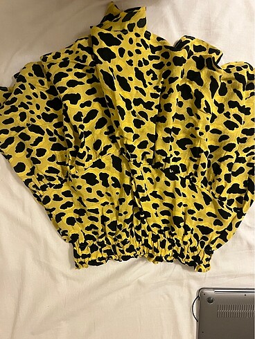 Twist Beli lastikli sarı leoparlı kısa etek