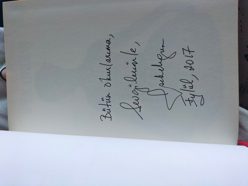 Bir Genç Kızın Gizli Defteri - İpek Ongun imzalı ciltli - Görsel 2