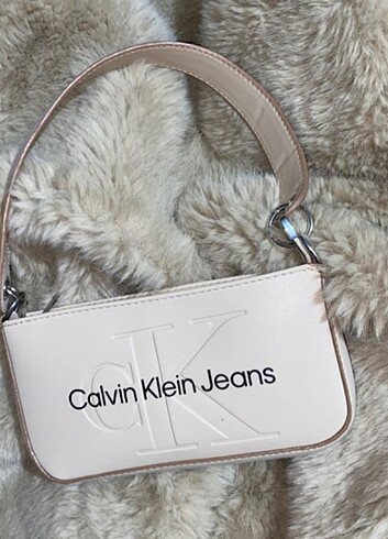  Beden çeşitli Renk Calvin Klein baget çanta