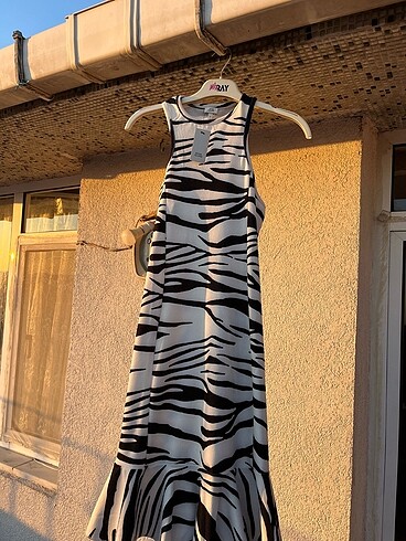 Kadın L beden leopar desenli elbise 300 tl