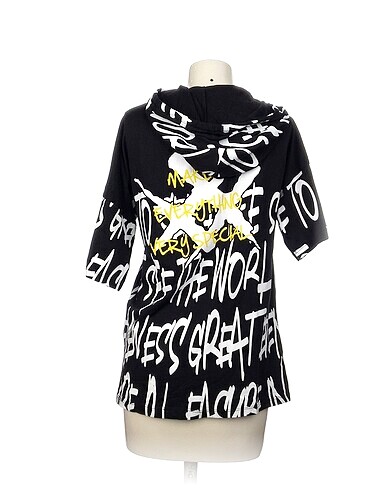 universal Beden Diğer T-shirt %70 İndirimli.
