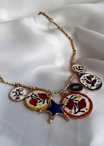 Favori kolyeni buldun! - Görsel 4