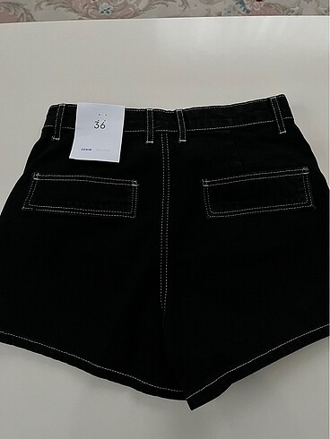 36 Beden Bershka denim şort