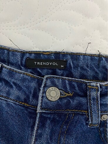 34 Beden koyu mavi mom jeans