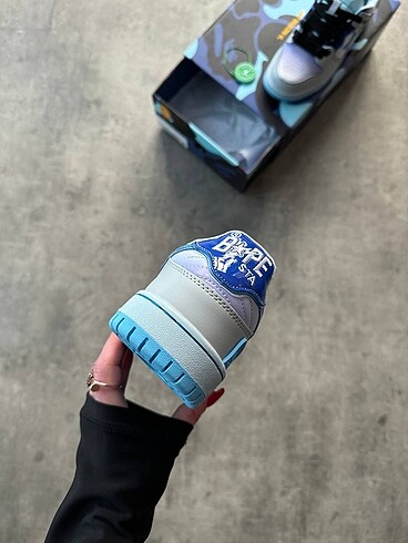 42 Beden mavi Renk Bape SK8 Sta Low ? Metallic Blue ?